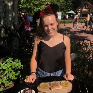 Meet your Posher, Anna